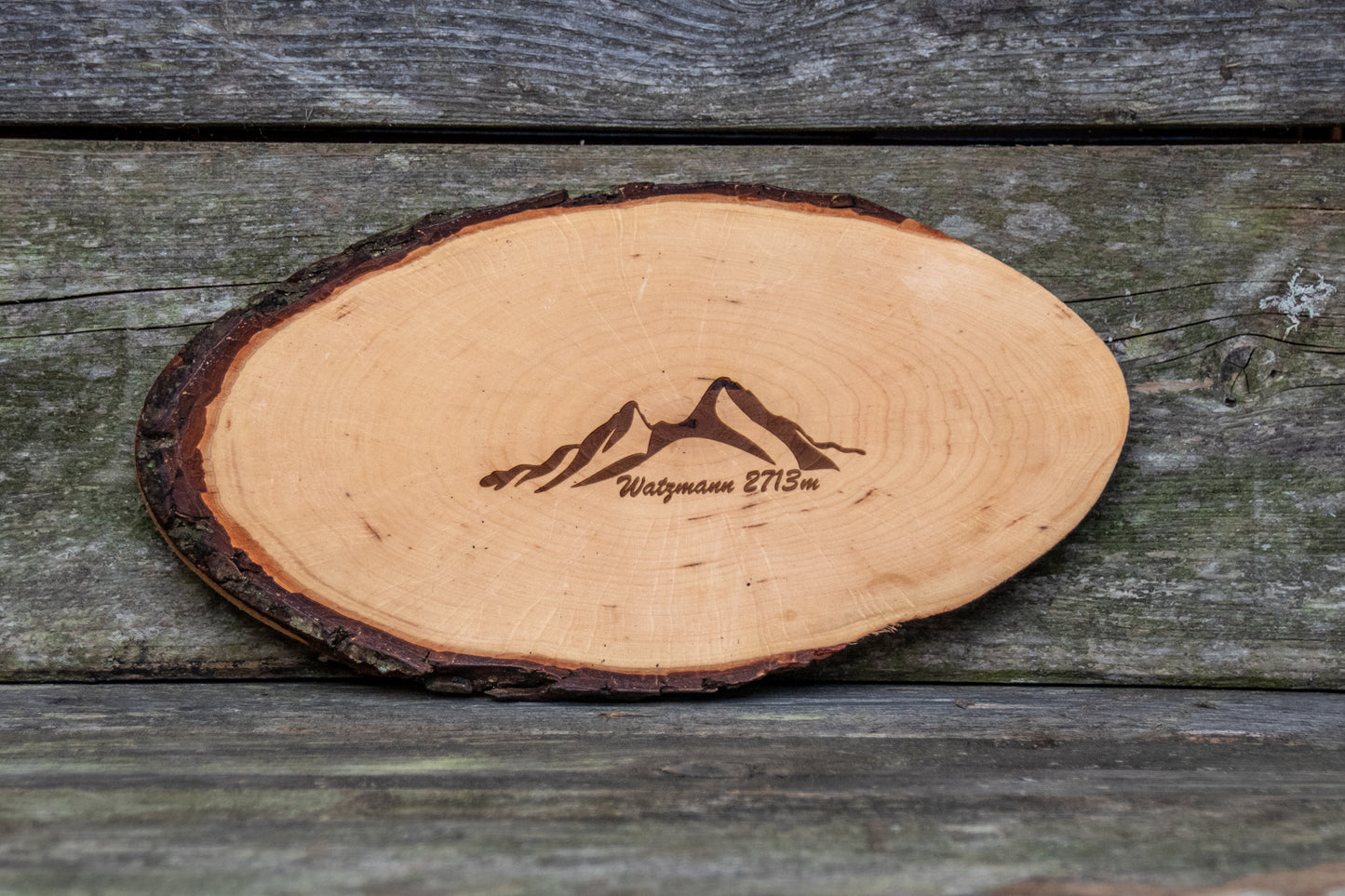Brotzeitbrett Erle mit Rinde Watzmann