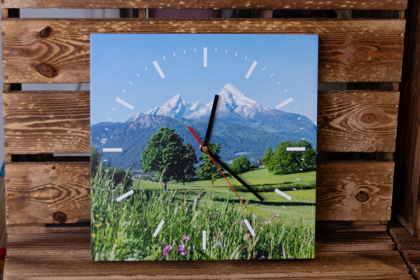 Wanduhr Watzmann Wiese