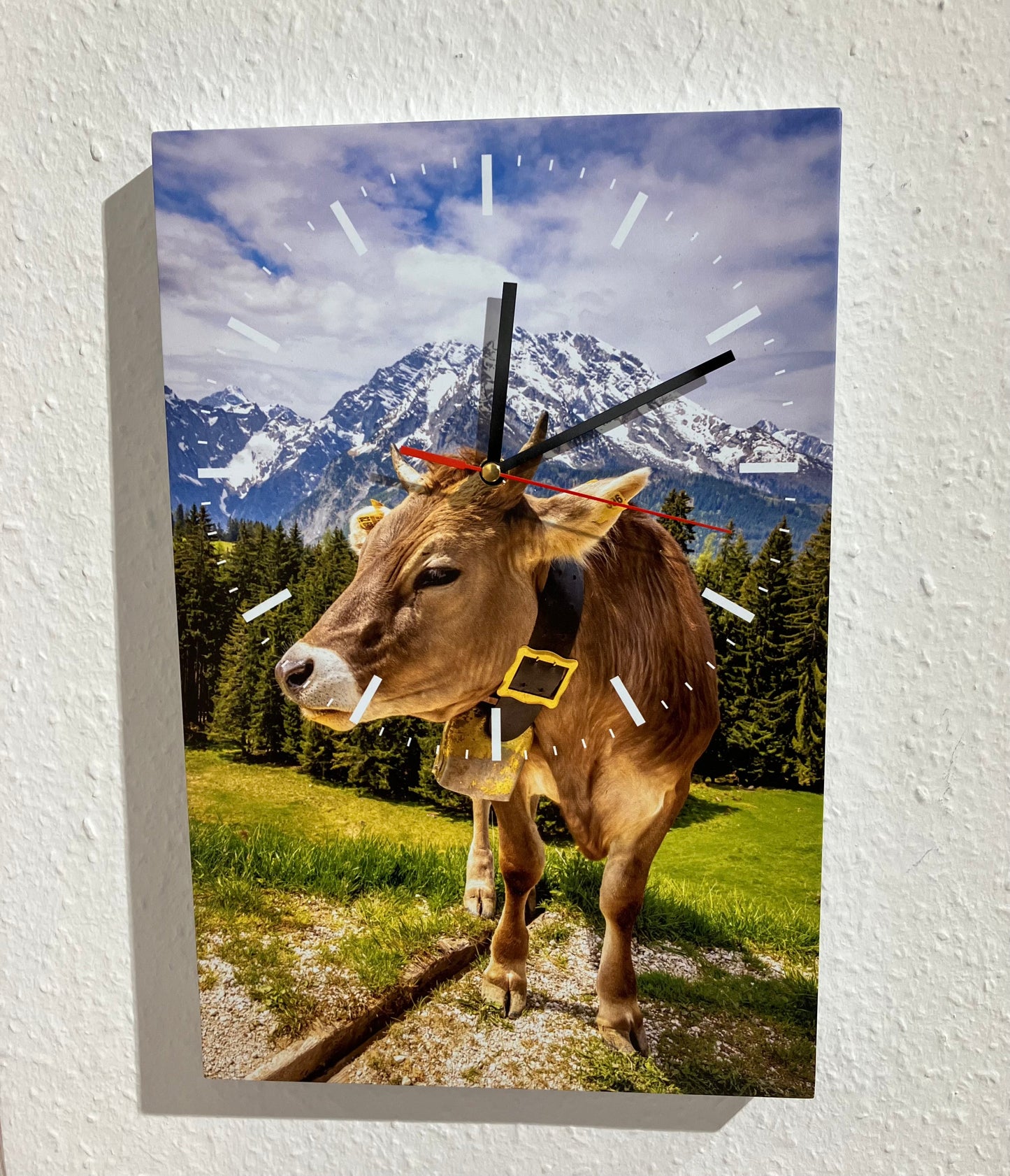 Wanduhr Berchtesgaden Kuh Farbe mit Rahmen