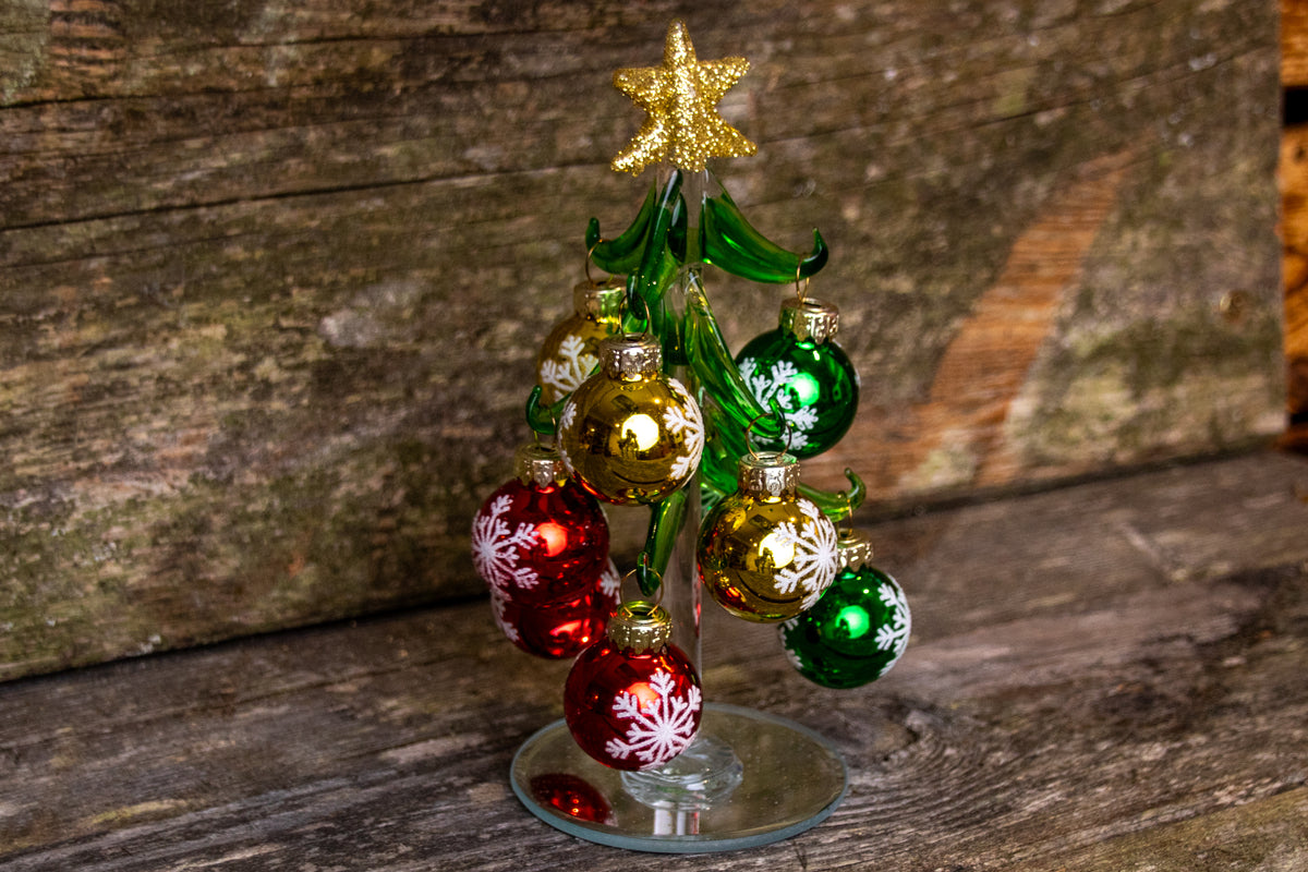 Glas Baum mit Glas Kugeln – Christina Göttges Fotografie