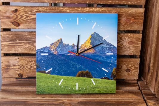 Wanduhr Berchtesgaden Watzmann Sonnenaufgang